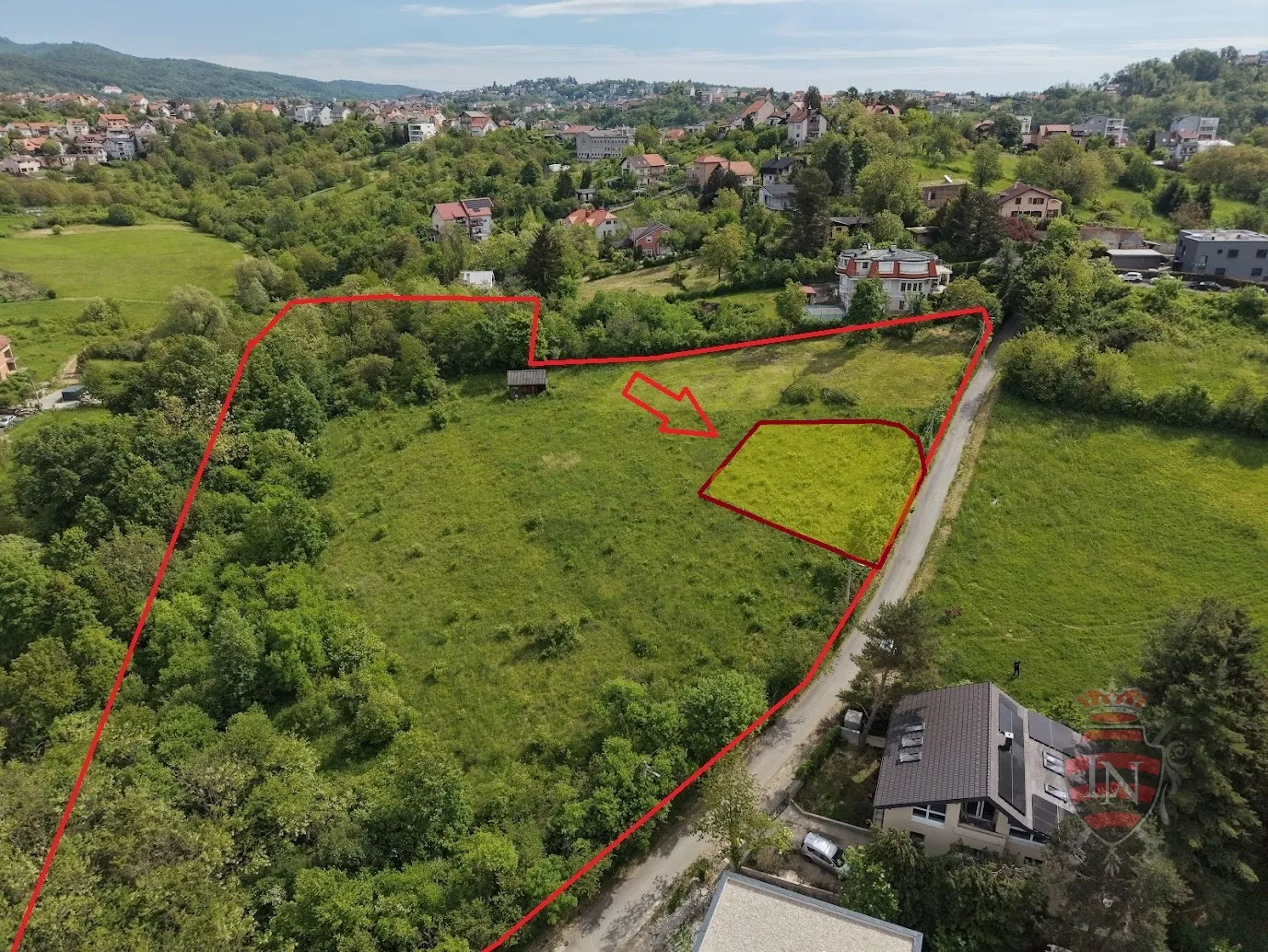 mikulići — građevinsko zemljište 734 m² | pravilan oblik, pogled i 160 €/m² - slika 3