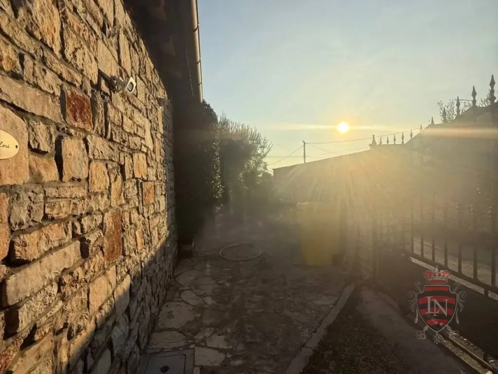 kuća 140 m2, buje, istra - slika 15