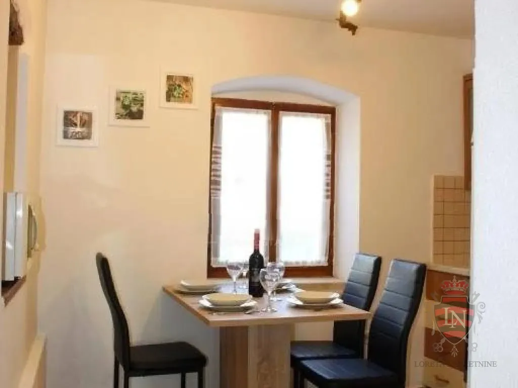 kuća s bazenom buje 220 m2 - slika 19