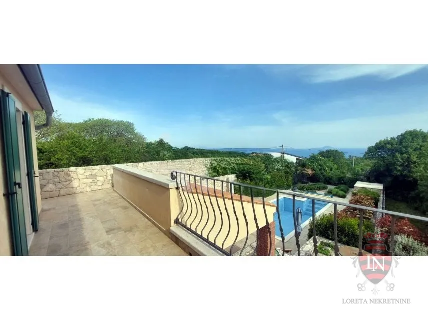 kuća s bazenom 172 m2 + okućnica, labin - slika 33