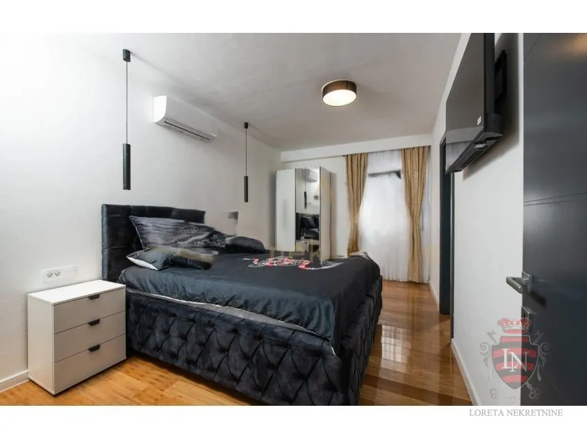 moderna kuća s bazenom, labin 187 m2 - slika 20
