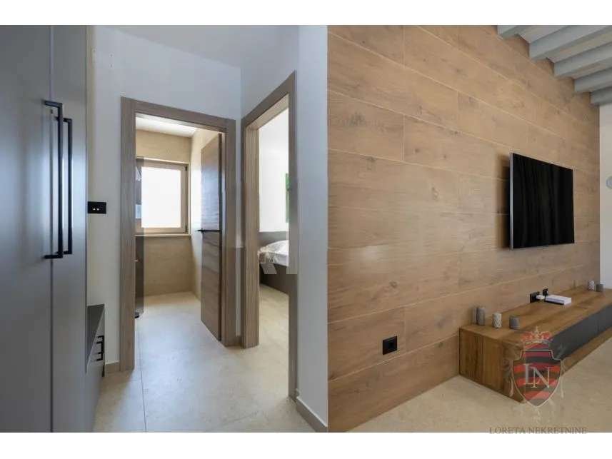 vila s bazenom, labin - slika 30