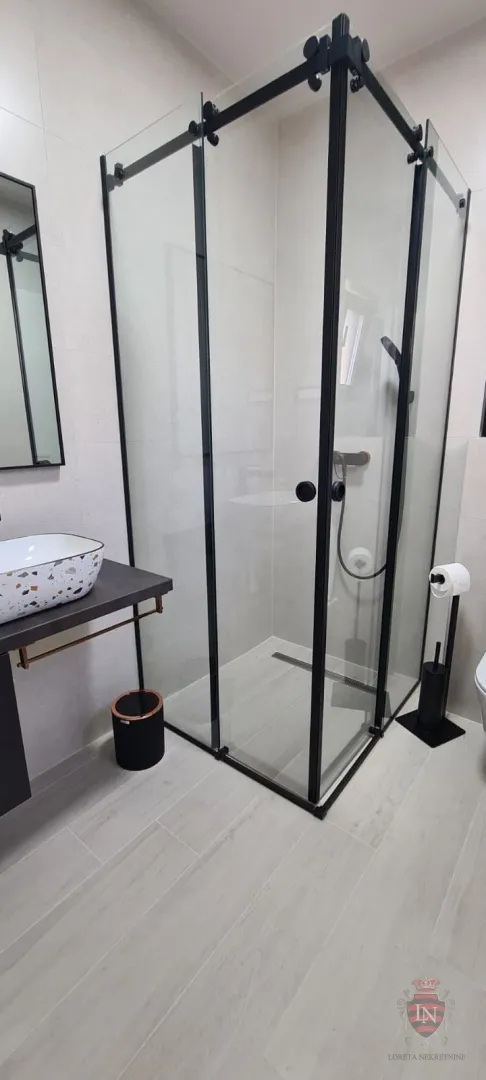moderna vila sa bazenom krk, 165 m2 + okućnica - slika 27