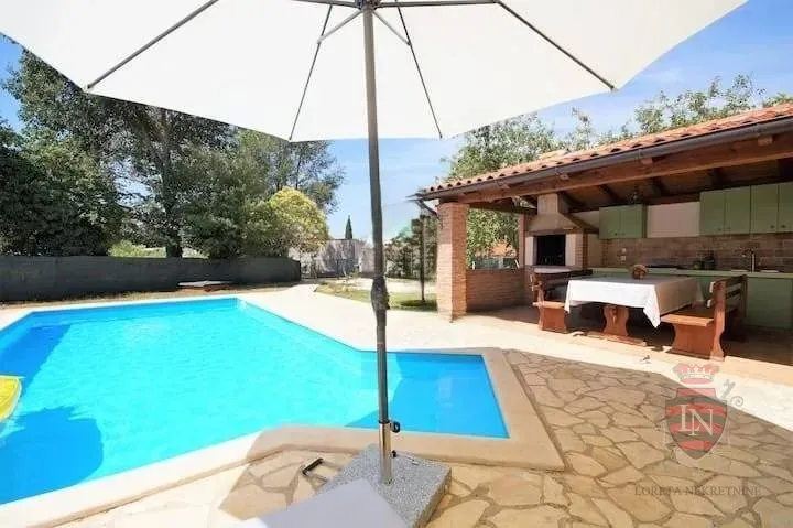 kuća s bazenom, marčana, 100 m2 - slika 3