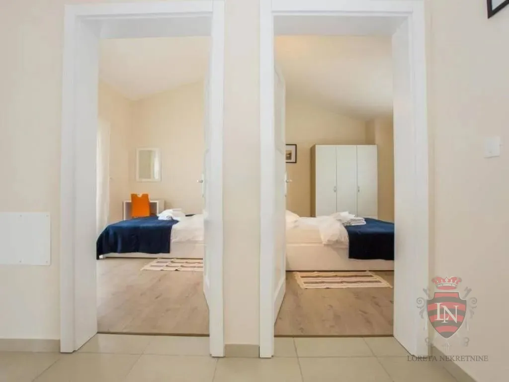 kuća s bazenom, poreč 192 m2 - slika 10