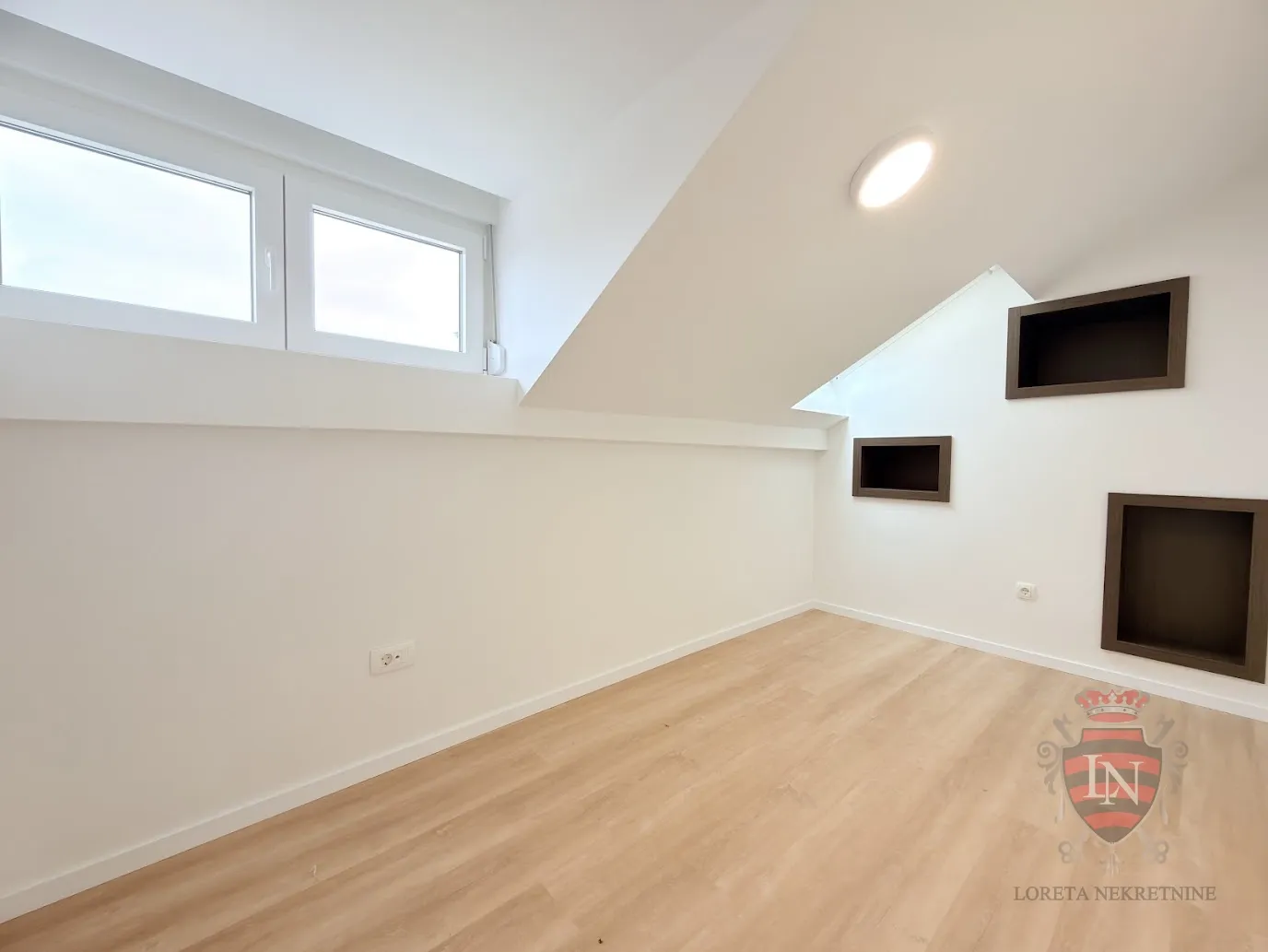 prostor centar, park zrinjevac 75 m2 - slika 5