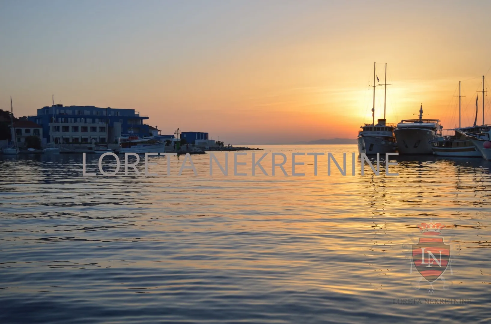 zemljište 378 m2 s kućom postira, otok brač - slika 7