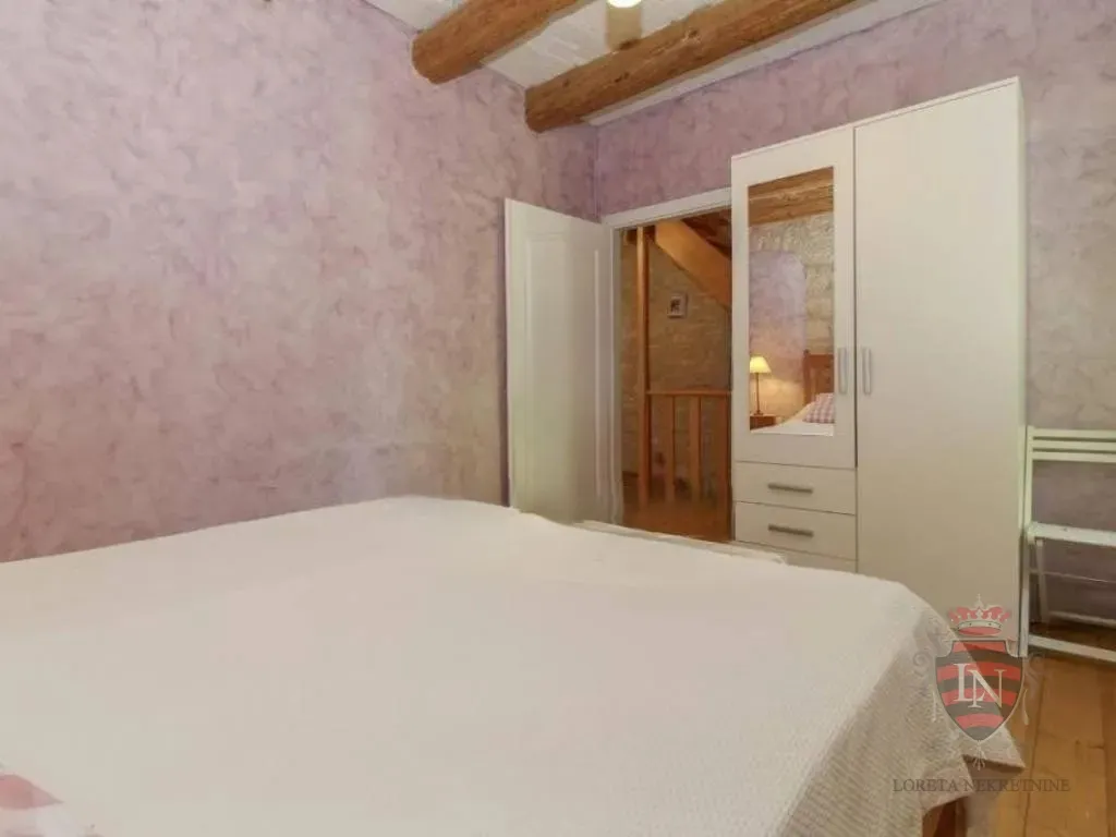 kuća s bazenom 136 m2, svetvinčenat, istra - slika 17