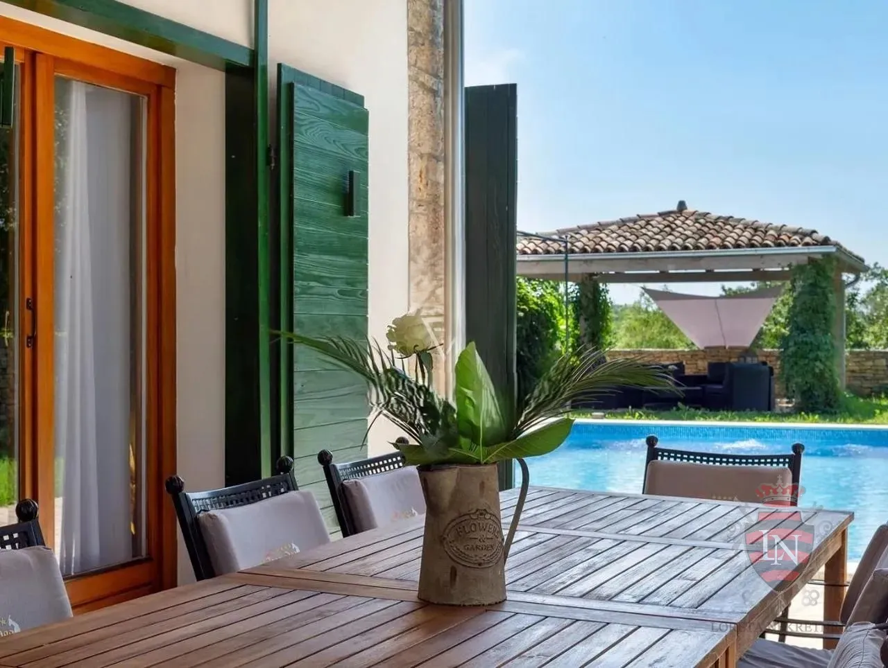 Kamena kuća s bazenom 280 m2, Gračišće, Istra
