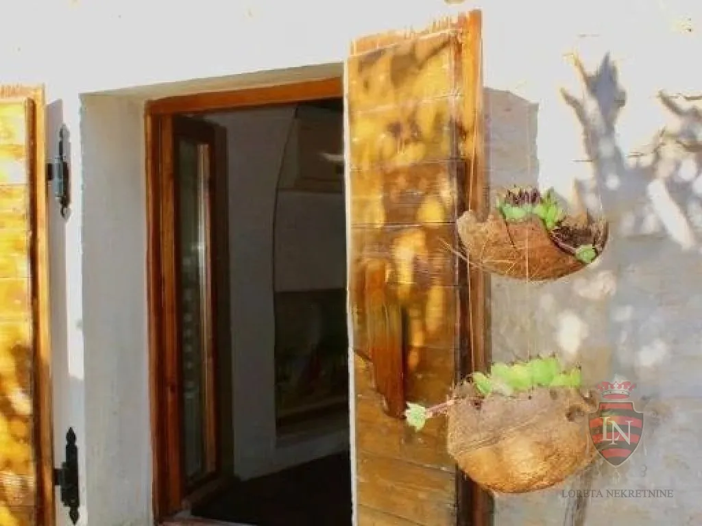 kuća s bazenom buje 220 m2 - slika 11