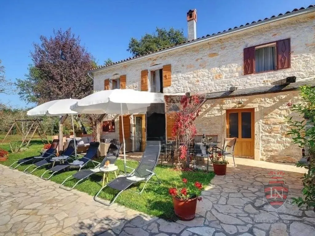 kamena kuća s bazenom, gračišće, istra - slika 4