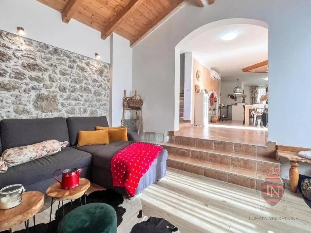 kuća s bazenom, lupoglav, istra, 155 m2 - slika 9