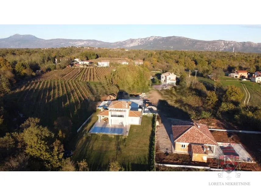 vila s bazenom na parceli od 1 300 m2, labin, istra - slika 36