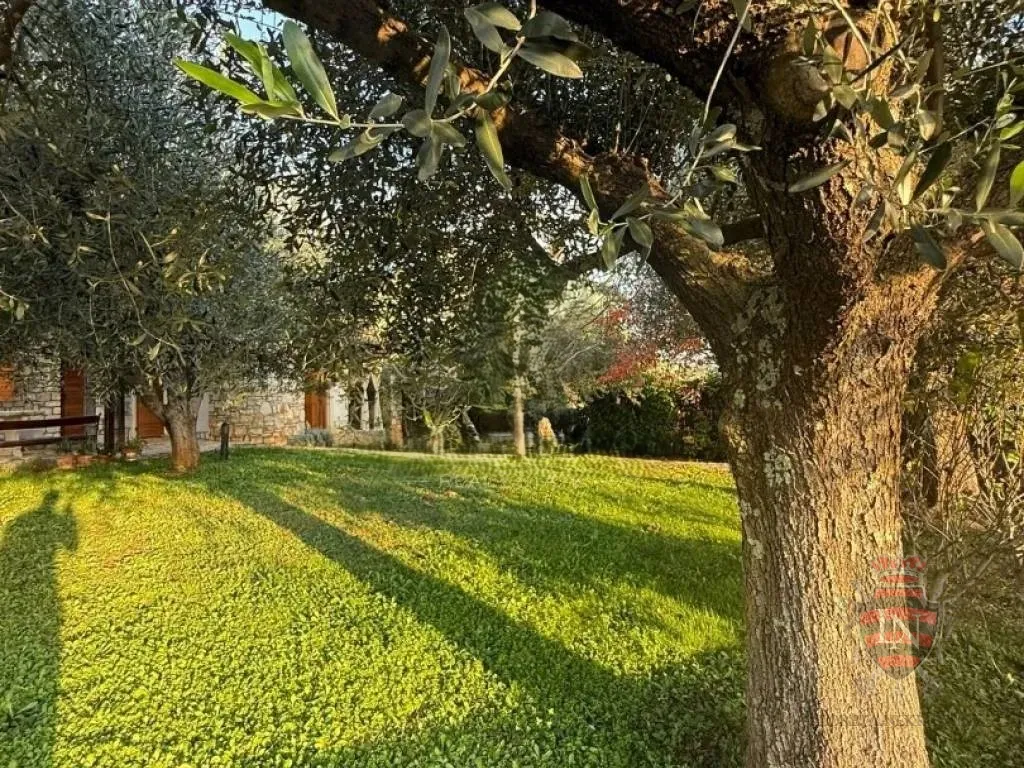 kuća 140 m2, buje, istra - slika 11