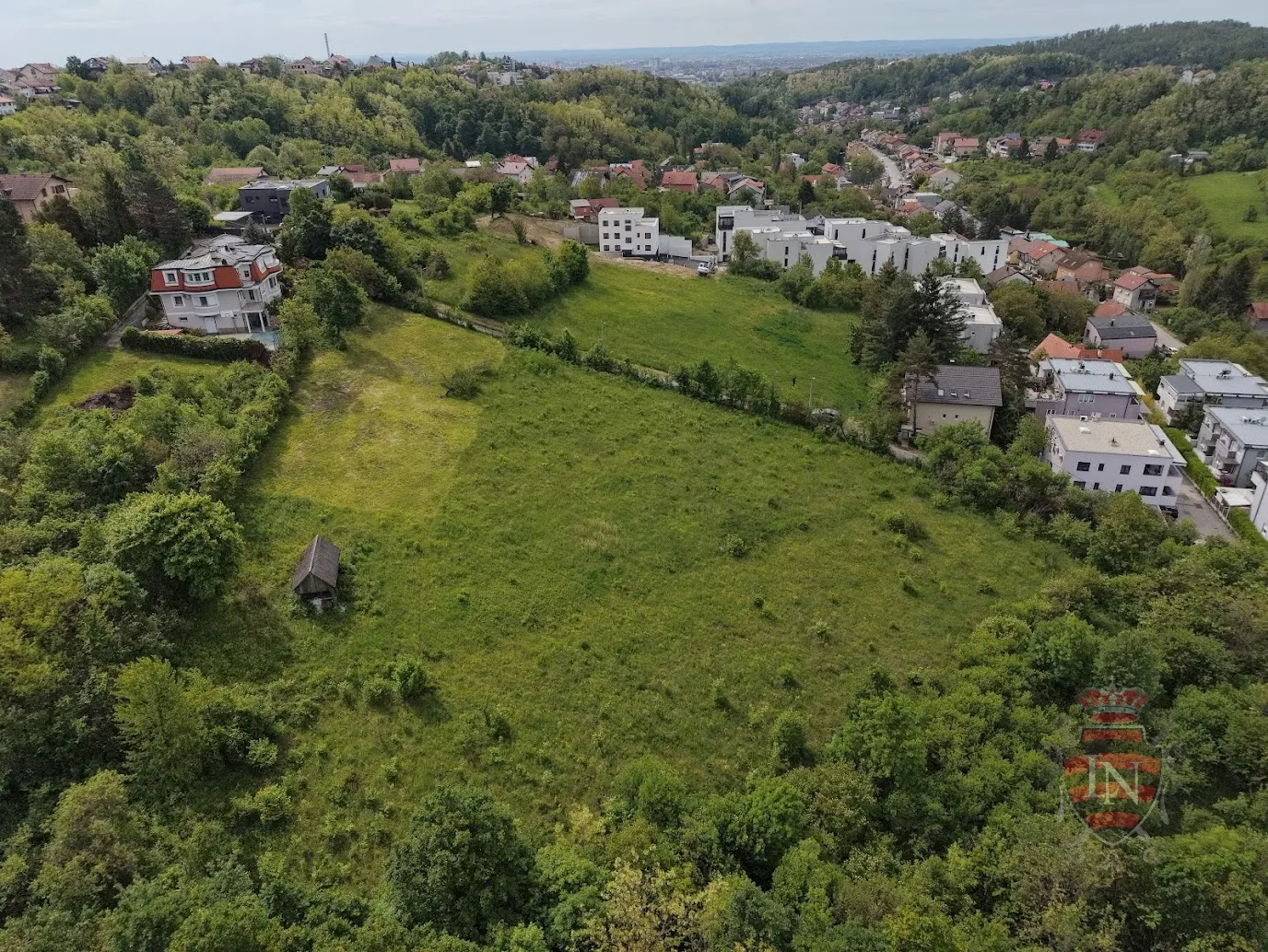 mikulići — građevinsko zemljište 734 m² | pravilan oblik, pogled i 160 €/m² - slika 9