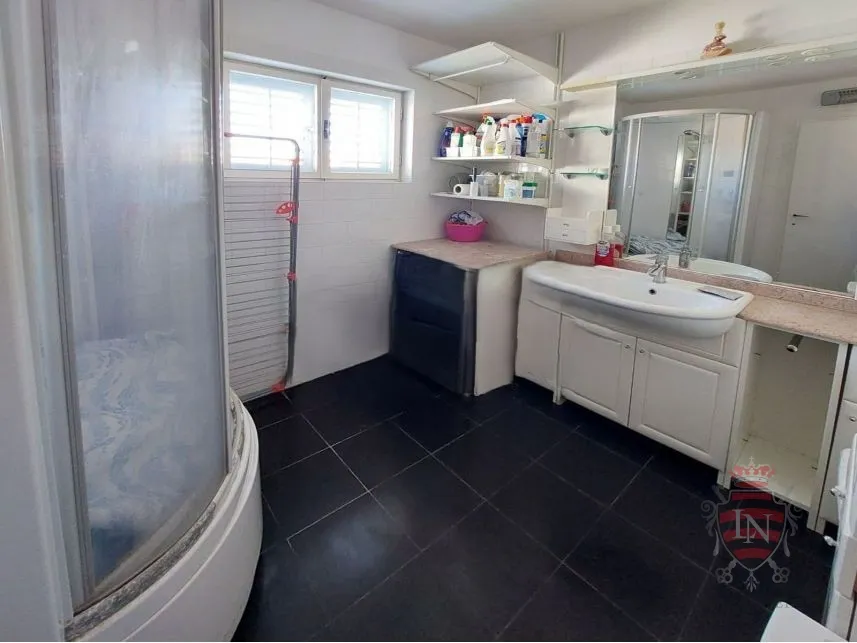 renovirana kuća 110 m2 labin, istra - slika 10