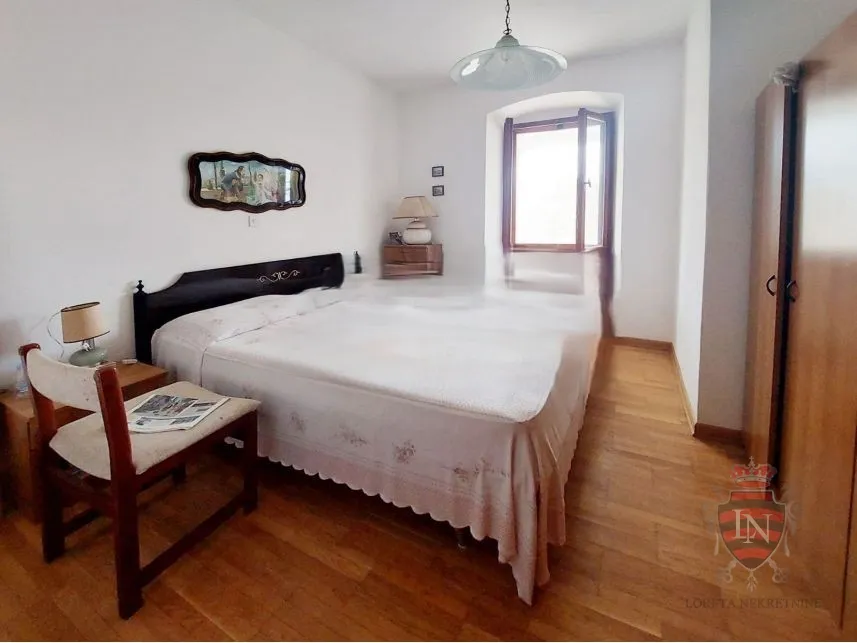 kuća s pogledom na more 150 m2, raša, istra - slika 27