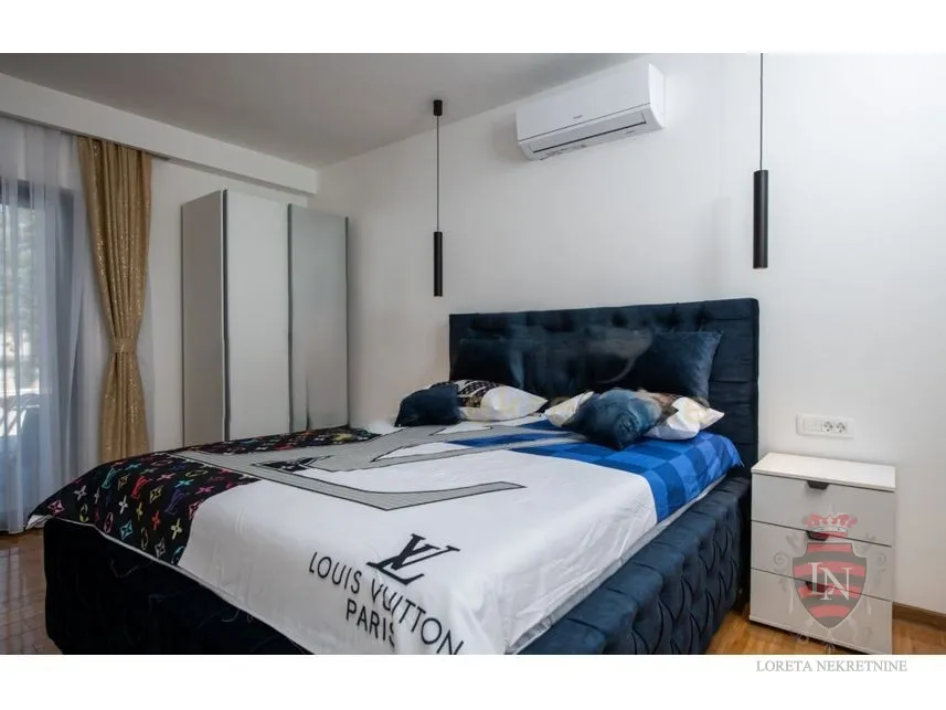 moderna kuća s bazenom, labin 187 m2 - slika 16
