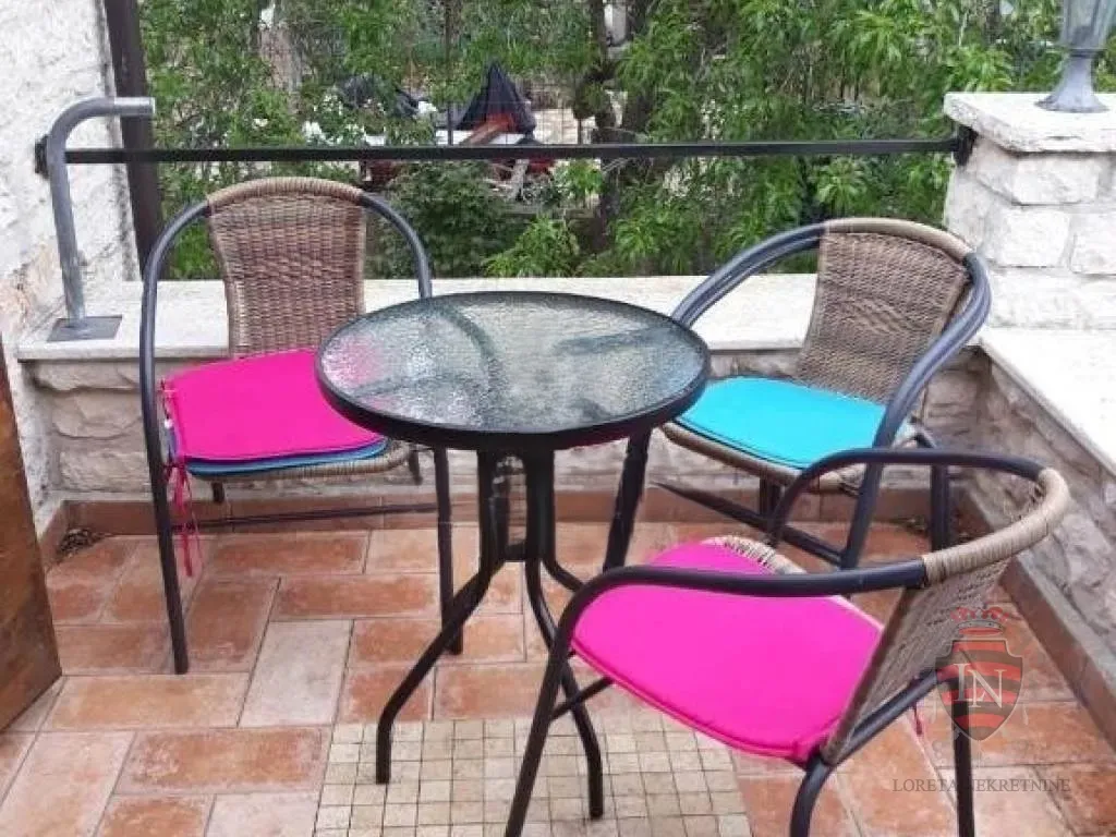 kuća s bazenom buje 220 m2 - slika 10