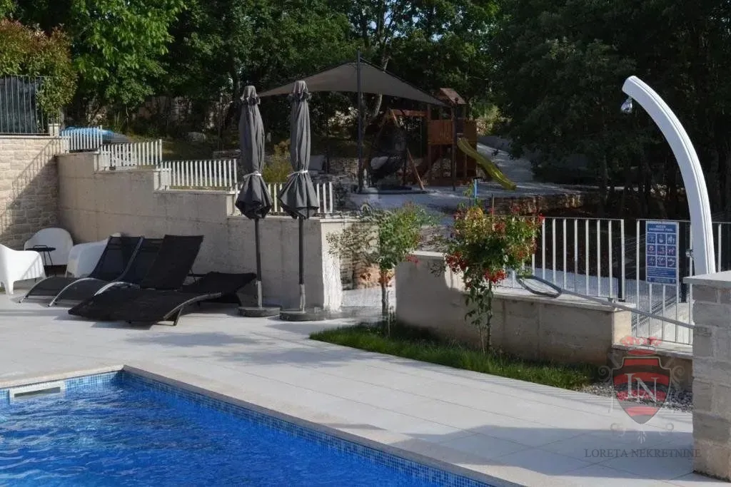 kuća s bazenom 145 m2, tinjan, istra - slika 11