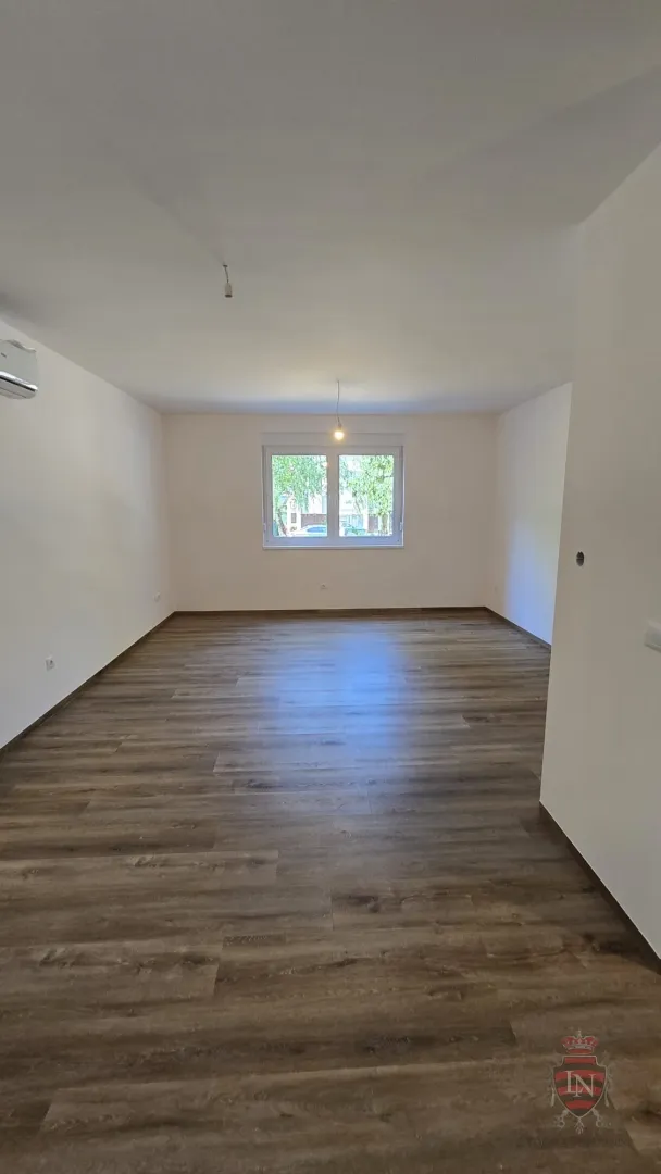 poslovni prostor - 4 stana! 262 m2, sesvete - slika 25
