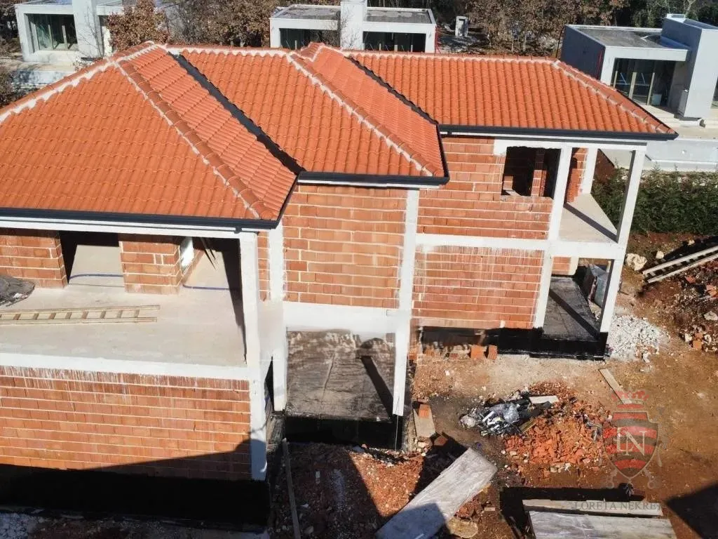 kuća s bazenom, novogradnja, poreč, 175 m2 na parceli od 762 m2 - slika 15