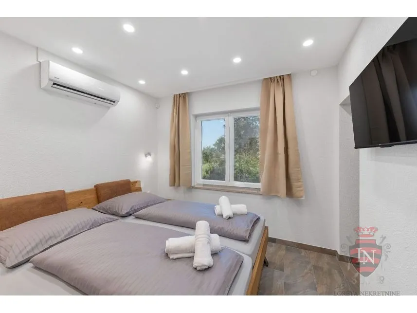 vila u blizini mora 302 m2, labin, istra - slika 24