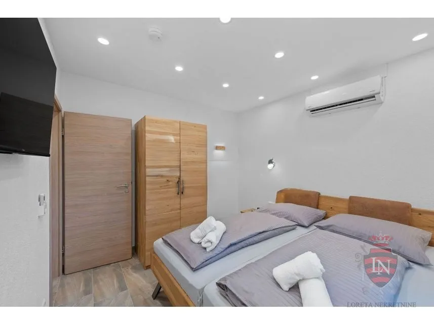 vila u blizini mora 302 m2, labin, istra - slika 23