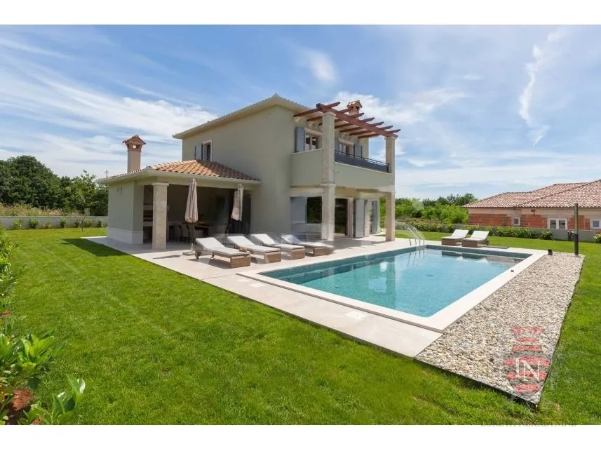 vila s bazenom na parceli od 1 300 m2, labin, istra - slika 4
