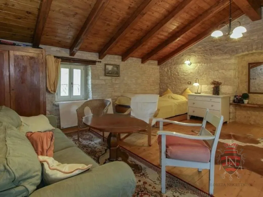 kuća s bazenom 136 m2, svetvinčenat, istra - slika 23