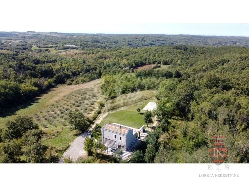 kuća s bazenom 200 m2, motovun, istra - slika 19