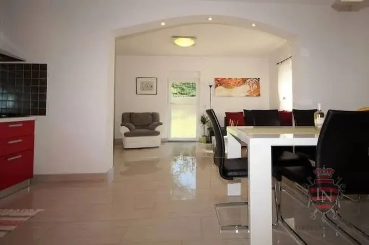 kuća s bazenom, marčana, 100 m2 - slika 8