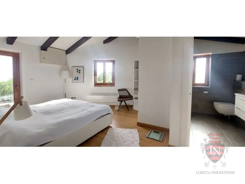 kuća s bazenom 172 m2 + okućnica, labin - slika 30
