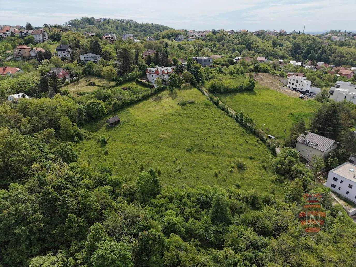 mikulići — građevinsko zemljište 702 m² | pravilan oblik, pogled i 160 €/m² - slika 4