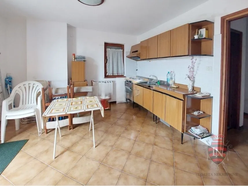 kuća s pogledom na more 150 m2, raša, istra - slika 22