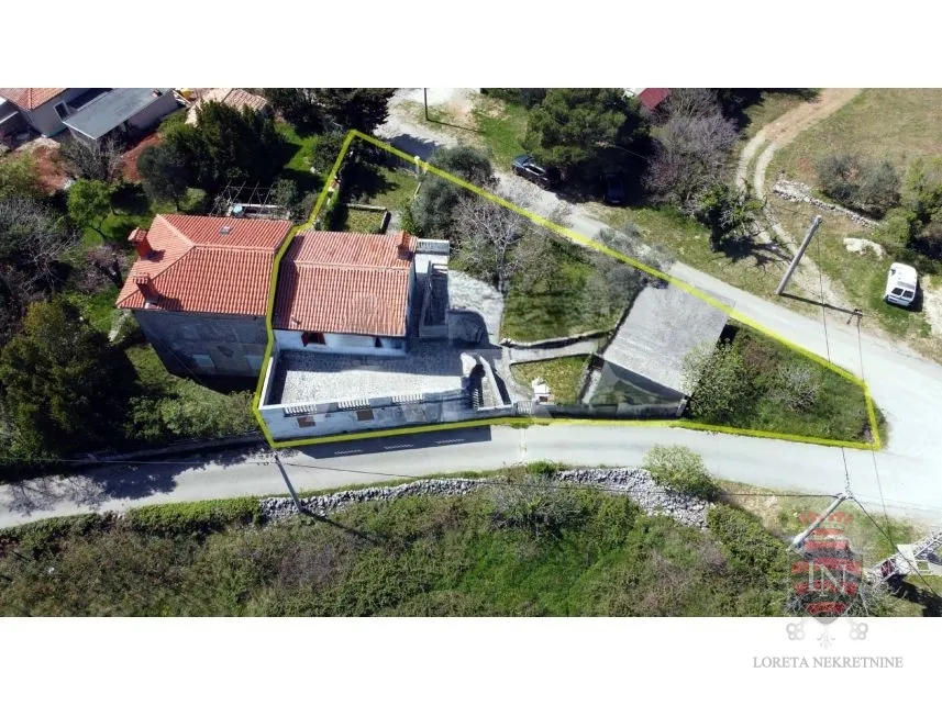 kuća s pogledom na more 150 m2, raša, istra - slika 3