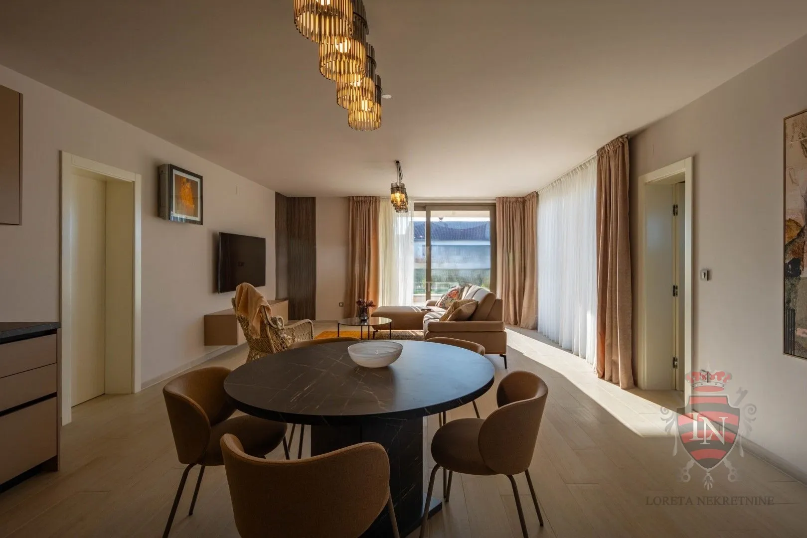 moderna vila sa bazenom krk, 165 m2 + okućnica - slika 14