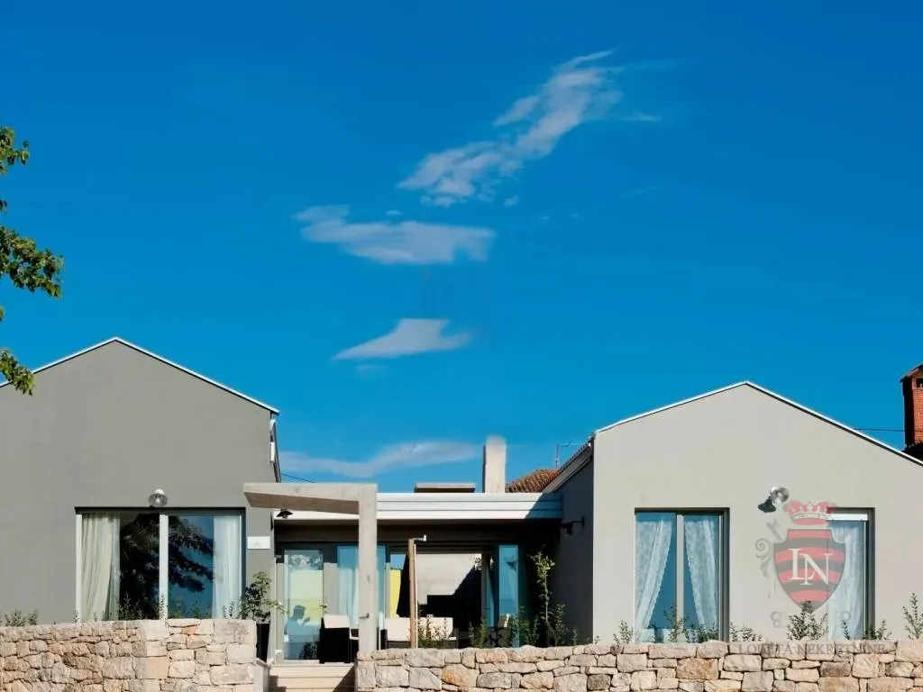 Kuća Poreč 120 m2 na parceli od 324 m2 - Garbina, Poreč