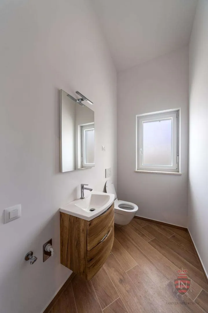 kuća s bazenom 144 m2, barban - slika 24