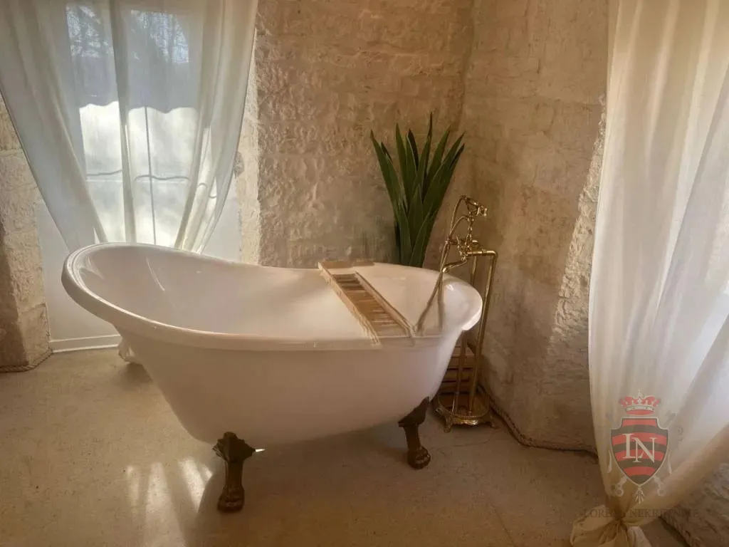 kamena kuća s bazenom 160 m2, tinjan - slika 12