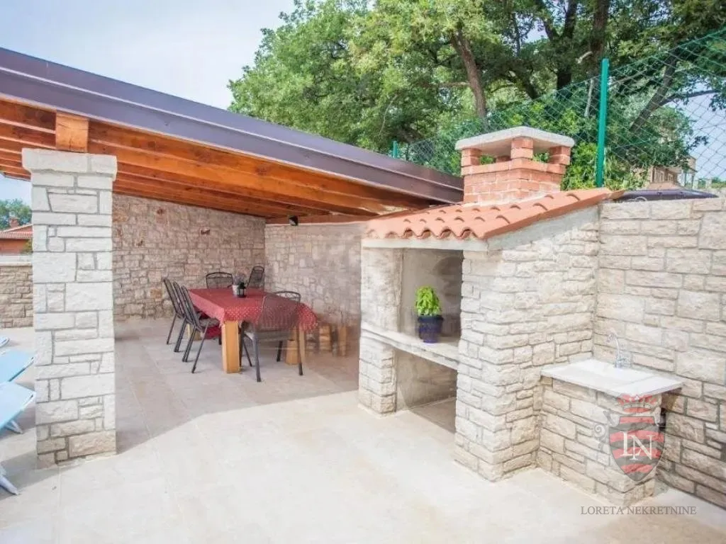 kuća s bazenom, poreč 192 m2 - slika 3