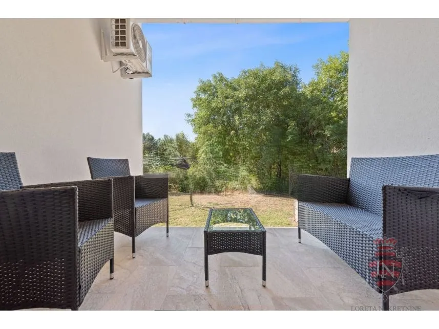 vila u blizini mora 302 m2, labin, istra - slika 17