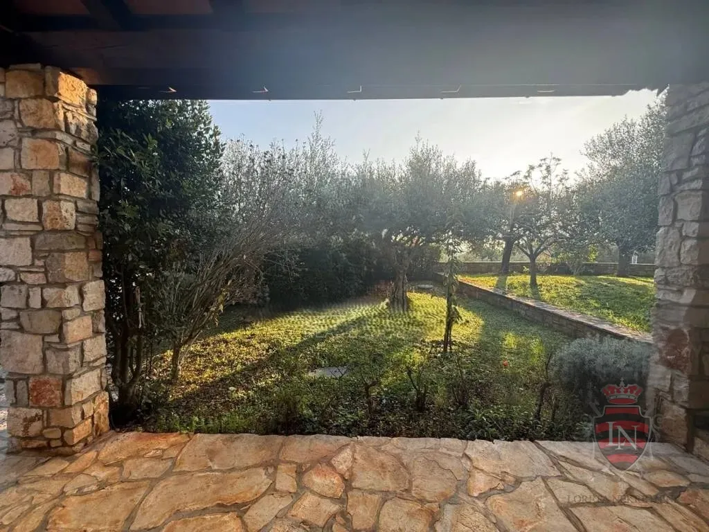 kuća 140 m2, buje, istra - slika 25