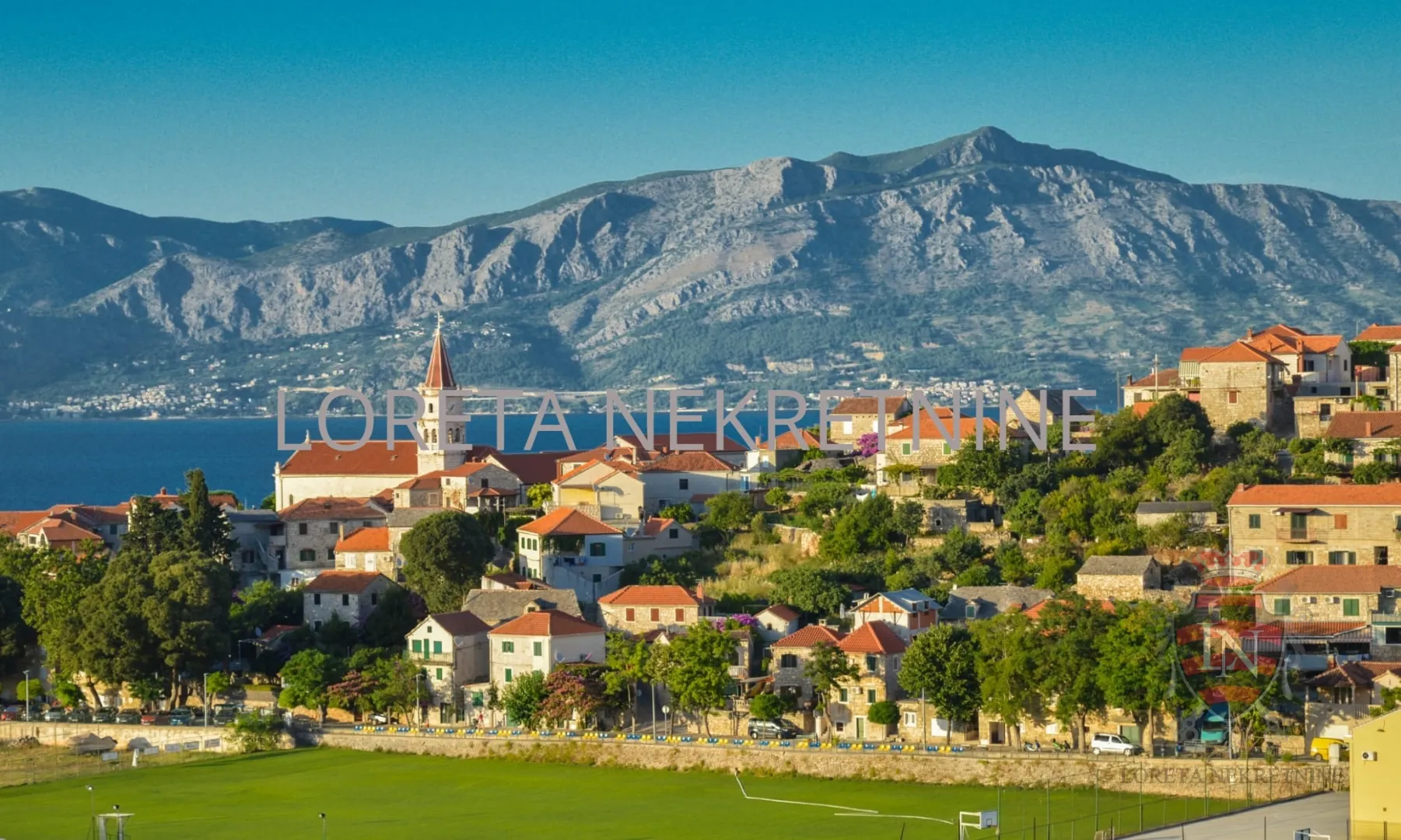 zemljište 378 m2 s kućom postira, otok brač - slika 4
