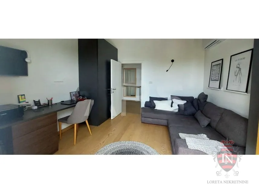 kuća s bazenom 172 m2 + okućnica, labin - slika 27
