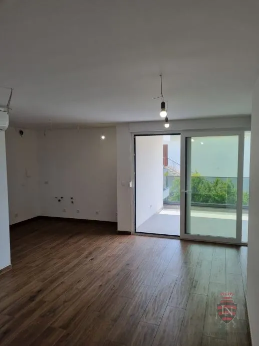 stan novogradnja 72 m2, vrboska - slika 12