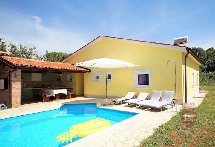 kuća s bazenom, marčana, 100 m2 - slika 2