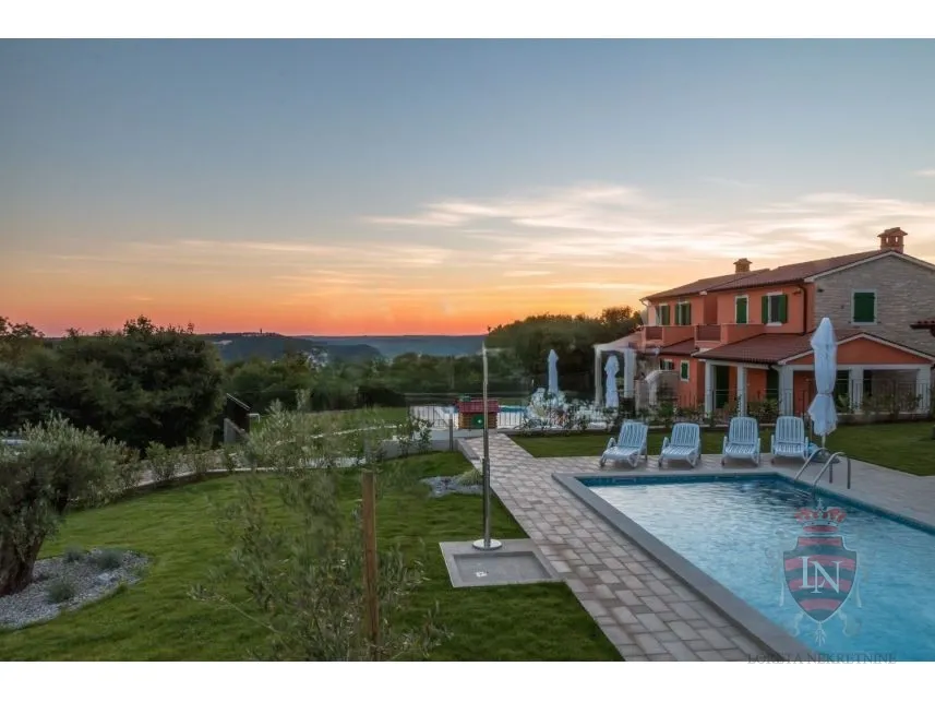 kuća s bazenom 175 m2, labin, istra - slika 4