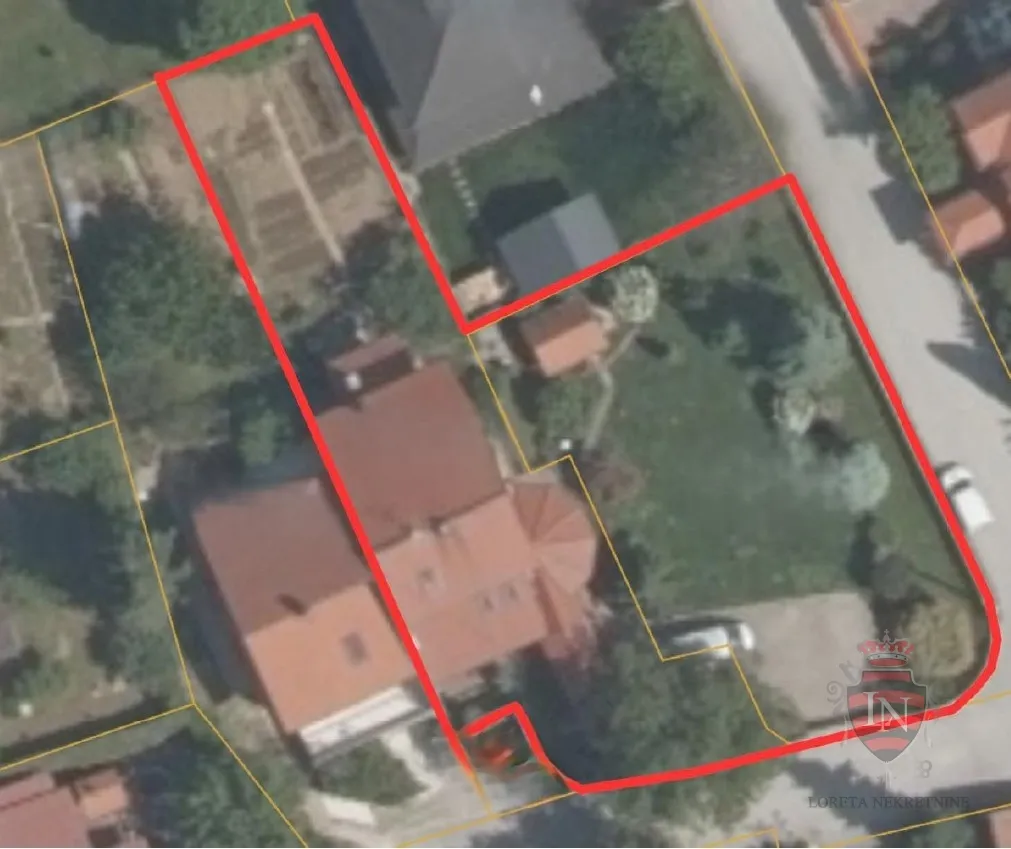 samobor kuća 396 m2 na parceli od 1000 m2 - slika 28