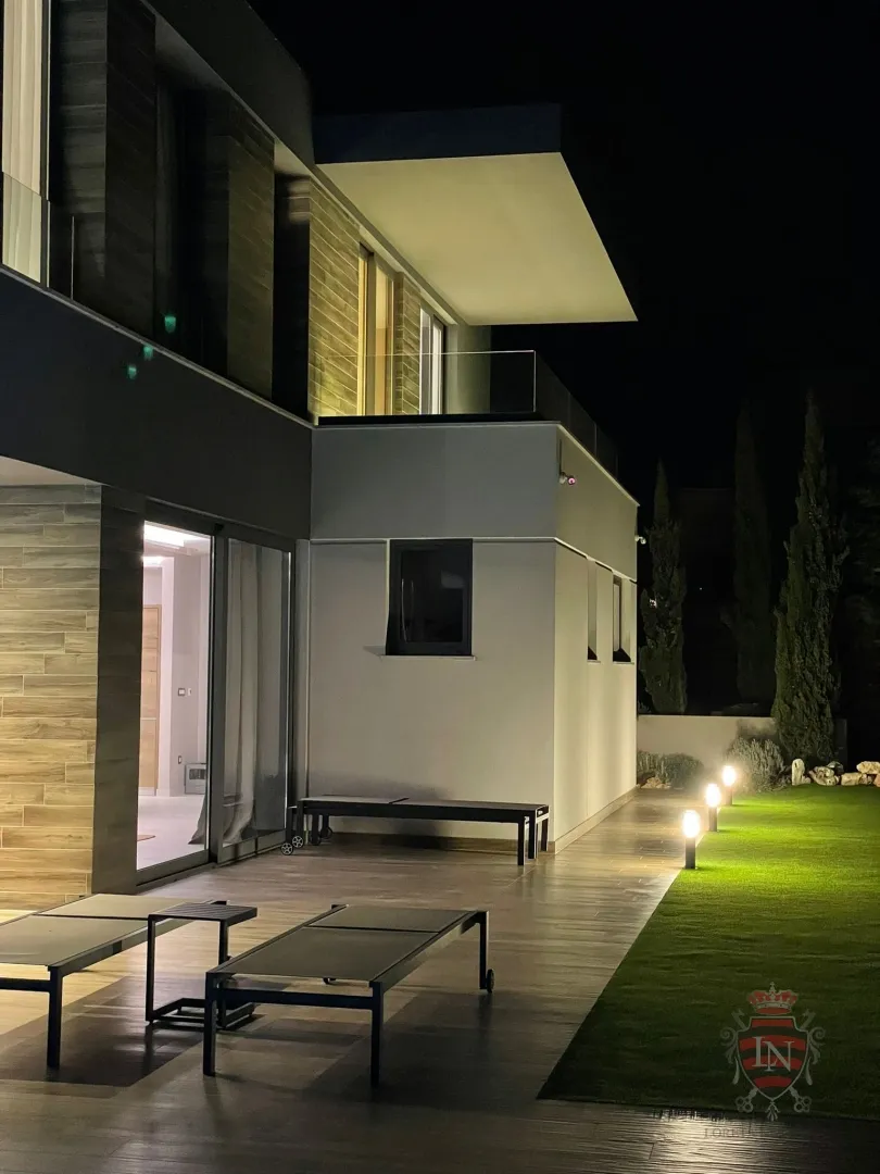 luksuzna vila 179 m2 s bazenom + okućnica, otok krk - slika 30